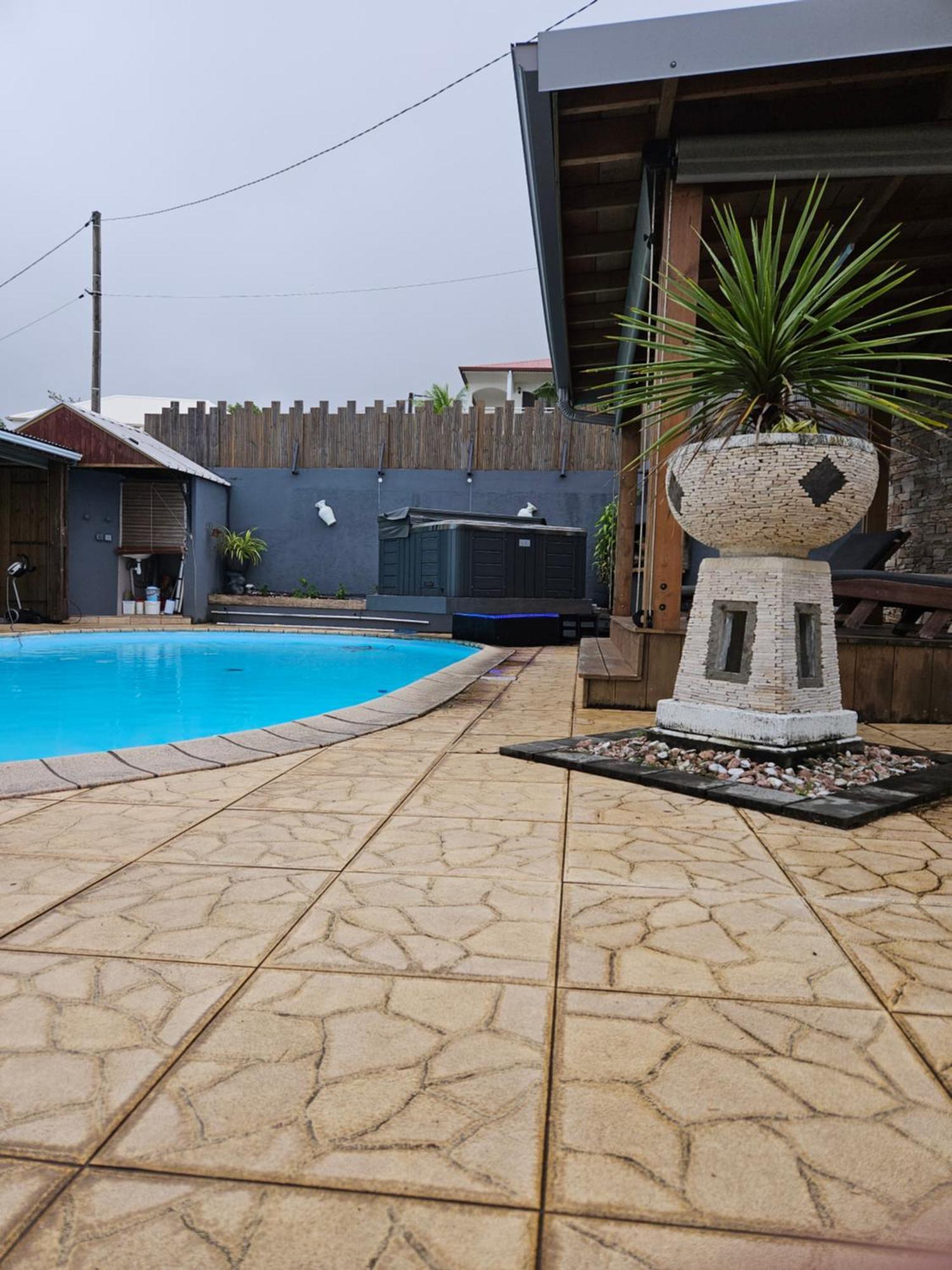 Hotel Studio très bon standing Petite Île Esterno foto